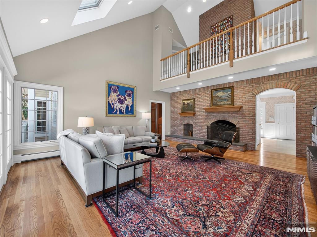 70 Hummingbird Court Wyckoff, NJ 07481 - Photo 13 of 50