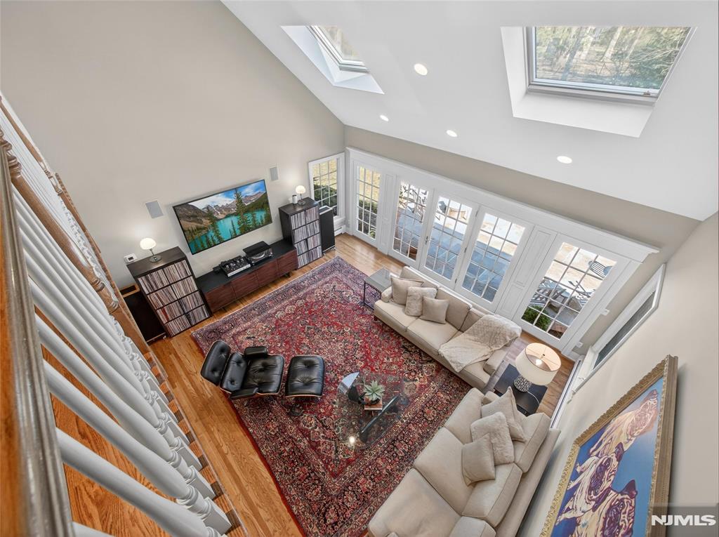 70 Hummingbird Court Wyckoff, NJ 07481 - Photo 15 of 50