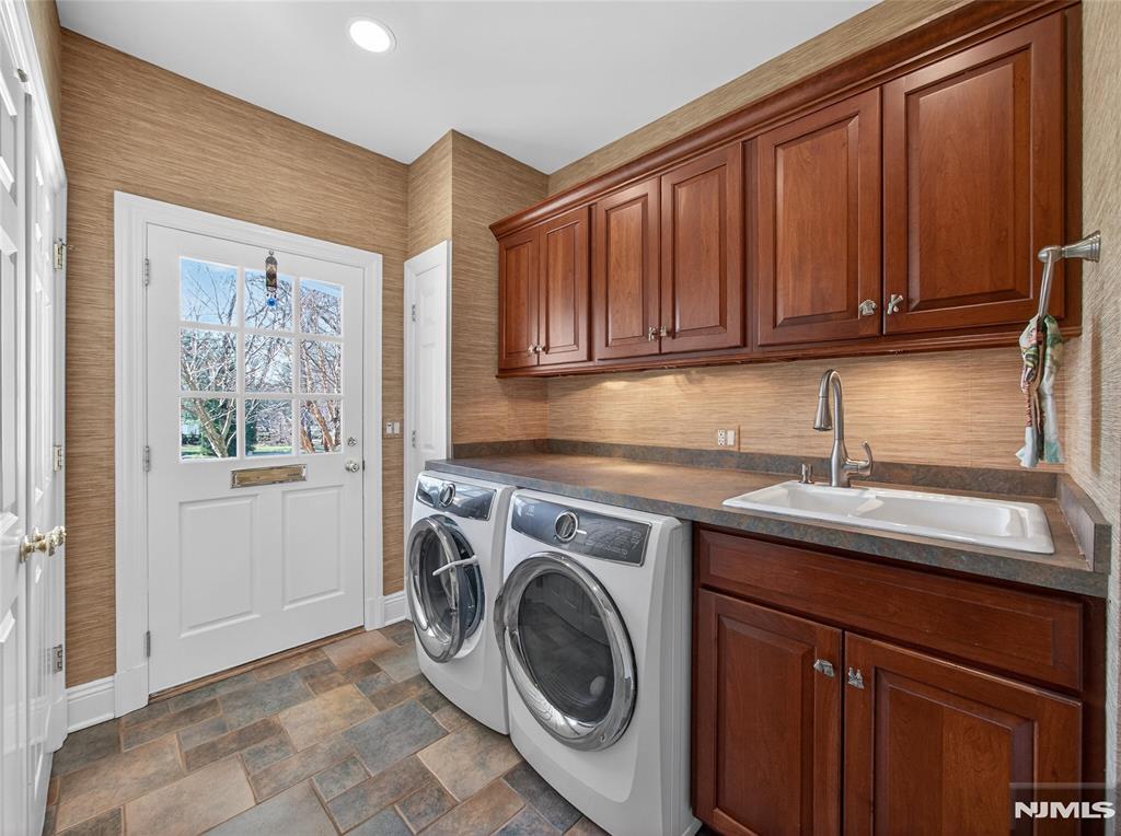 70 Hummingbird Court Wyckoff, NJ 07481 - Photo 22 of 50