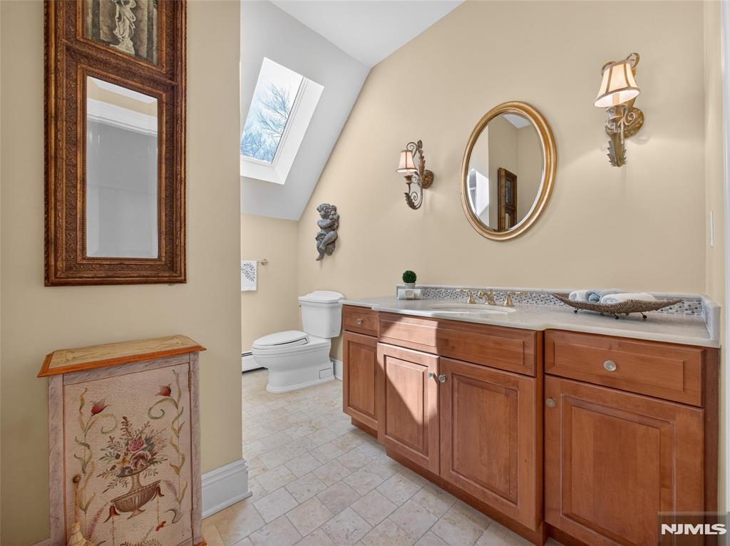 70 Hummingbird Court Wyckoff, NJ 07481 - Photo 26 of 50