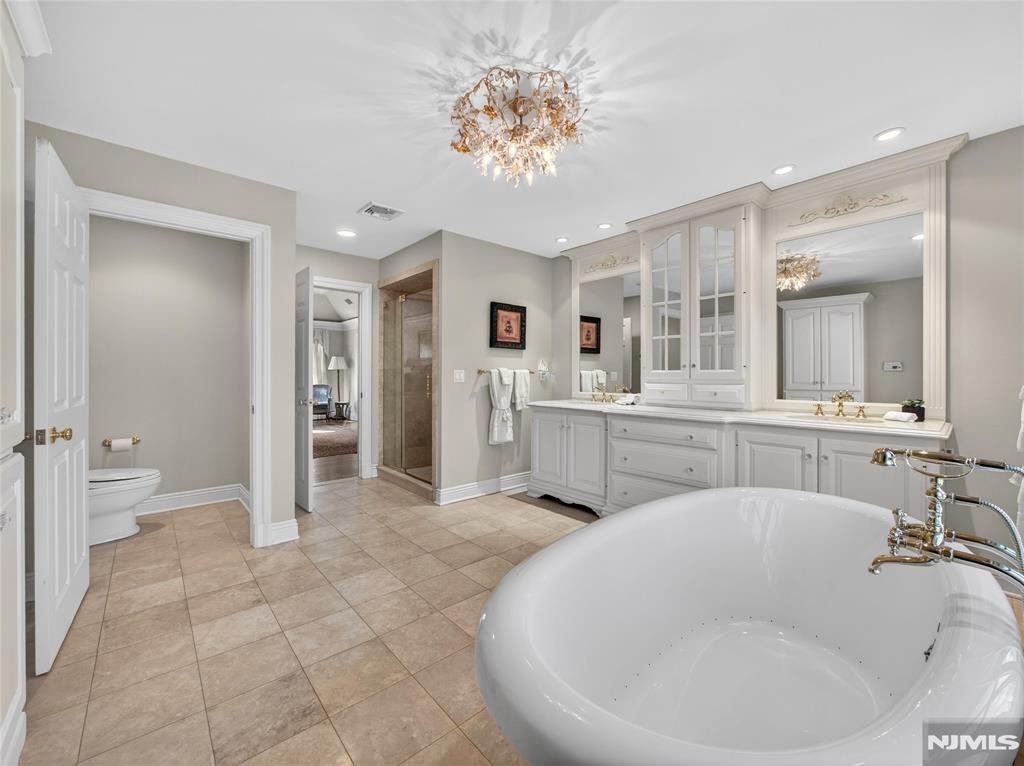 70 Hummingbird Court Wyckoff, NJ 07481 - Photo 30 of 50