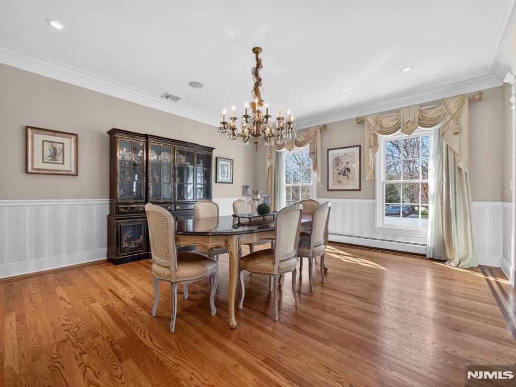 70 Hummingbird Court Wyckoff, NJ 07481 - Photo 7 of 50