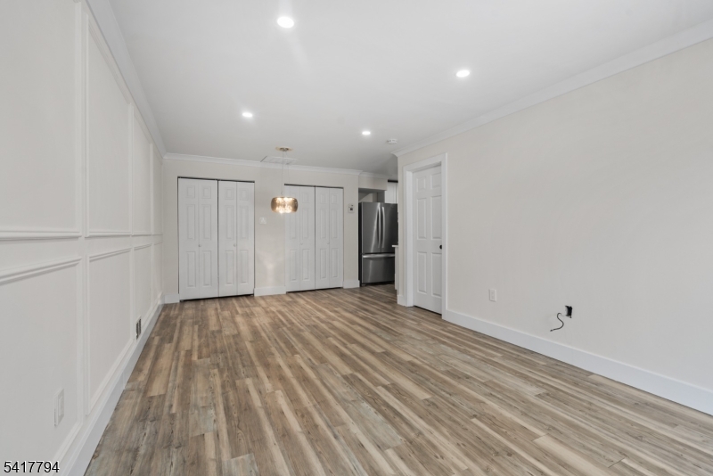 39 Boston Court Newark, NJ 07103 - Photo 5 of 16