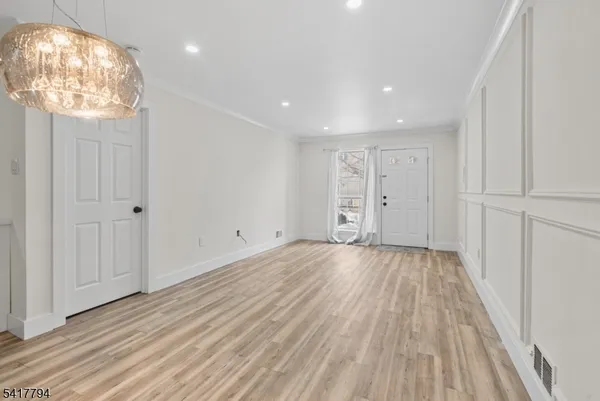 $2,000 | 39 Boston Court, Newark, NJ 07103