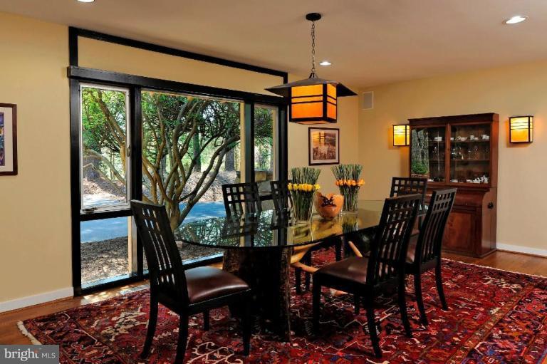 9112 Falls Run Road Great Falls, VA 22066 - Photo 18 of 25 Dining Room