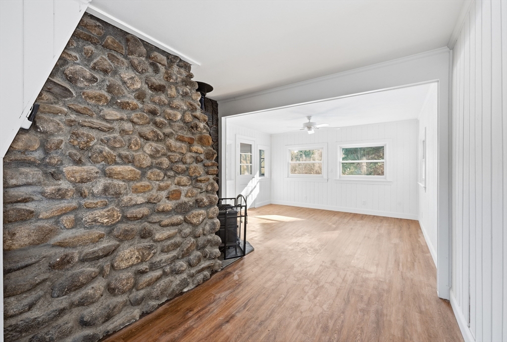 76 Beaver Brook Road Westford, MA 01886 - Photo 18 of 41