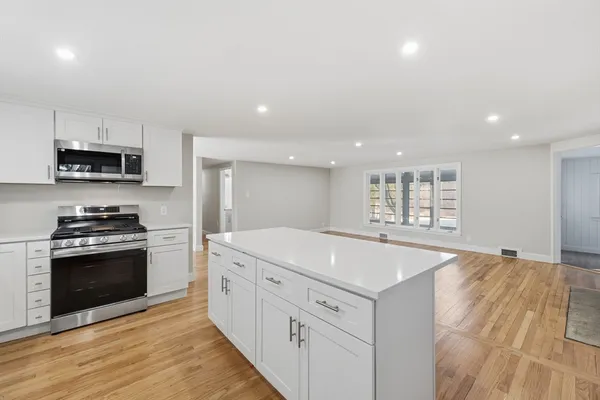 $839,000 | 76 Beaver Brook Road, Westford, MA 01886