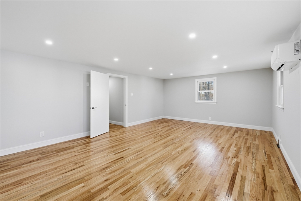 76 Beaver Brook Road Westford, MA 01886 - Photo 21 of 41