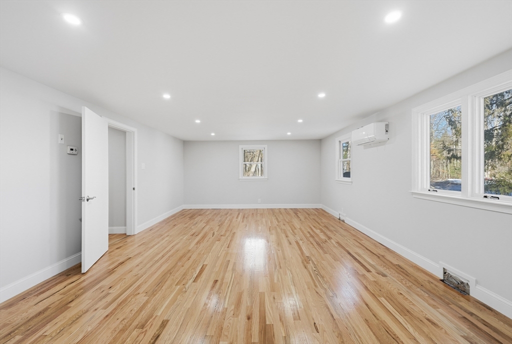 76 Beaver Brook Road Westford, MA 01886 - Photo 22 of 41