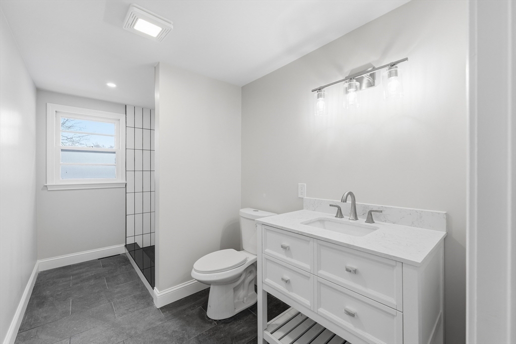 76 Beaver Brook Road Westford, MA 01886 - Photo 25 of 41