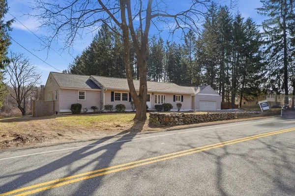 $839,000 | 76 Beaver Brook Road, Westford, MA 01886