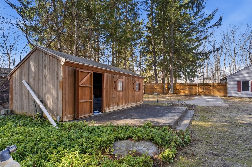 76 Beaver Brook Road Westford, MA 01886 - Photo 35 of 39 Gallery Image 35