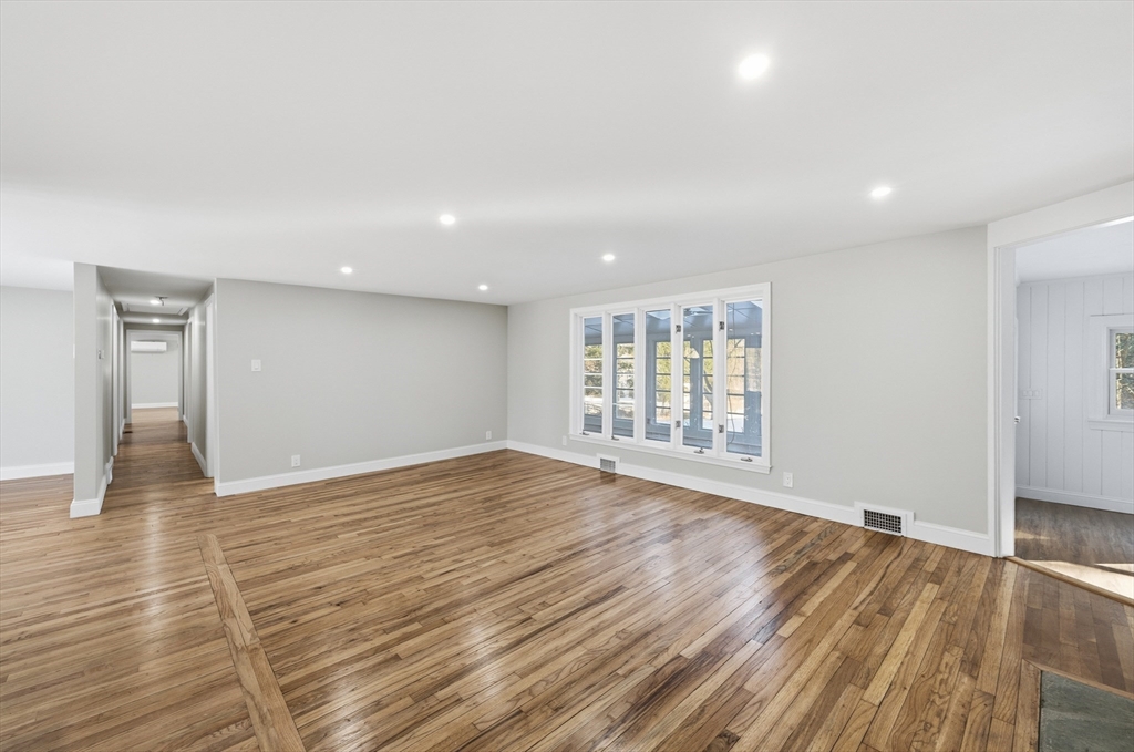 76 Beaver Brook Road Westford, MA 01886 - Photo 10 of 41