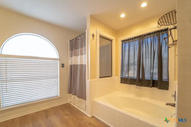 $298,500 | 913 Taos Drive, Victoria, TX 77904