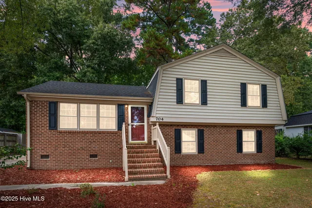 $289,900 | 704 Forest Acres Drive, Tarboro, NC 27886