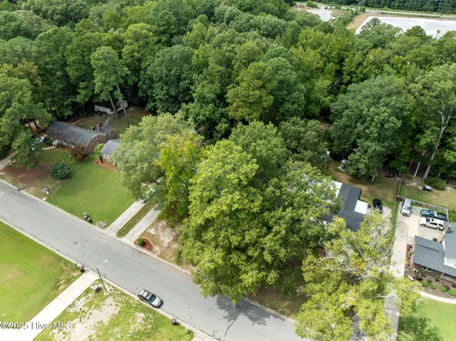 $289,900 | 704 Forest Acres Drive, Tarboro, NC 27886