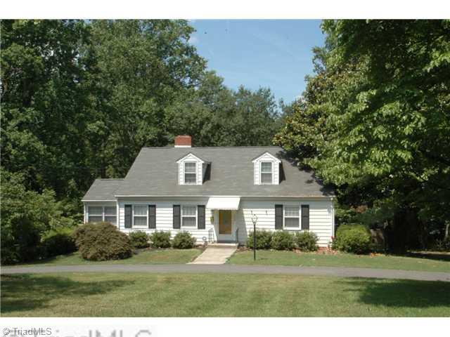 1532 Sharon Road Winston-Salem, NC 27103 - Photo 1 of 15 Exterior Front.