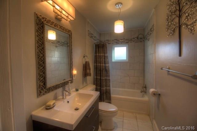 1431 Chippendale Road Charlotte, NC 28205 - Photo 15 of 24 Gallery Image 15