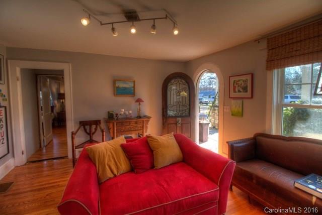 1431 Chippendale Road Charlotte, NC 28205 - Photo 5 of 24 Gallery Image 5