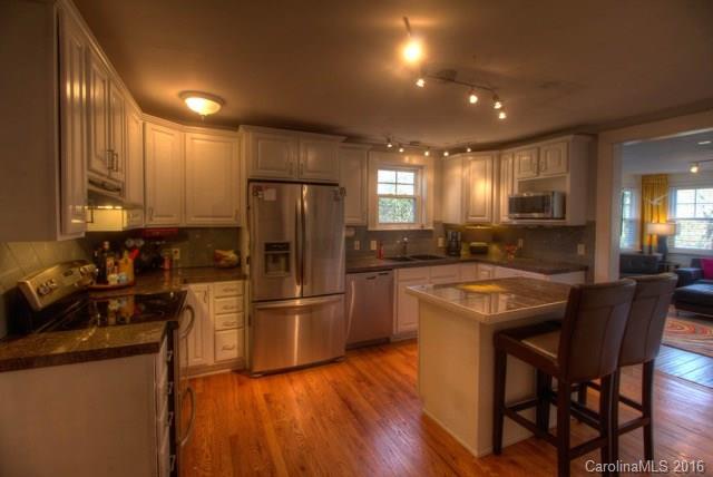 1431 Chippendale Road Charlotte, NC 28205 - Photo 8 of 24 Gallery Image 8