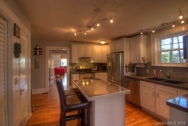 1431 Chippendale Road Charlotte, NC 28205 - Photo 9 of 24 Gallery Image 9