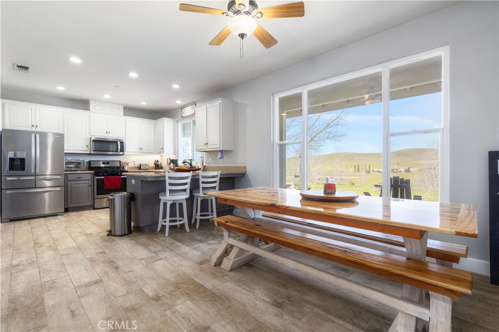 76870 Barker Road San Miguel, CA 93451 - Photo 18 of 66