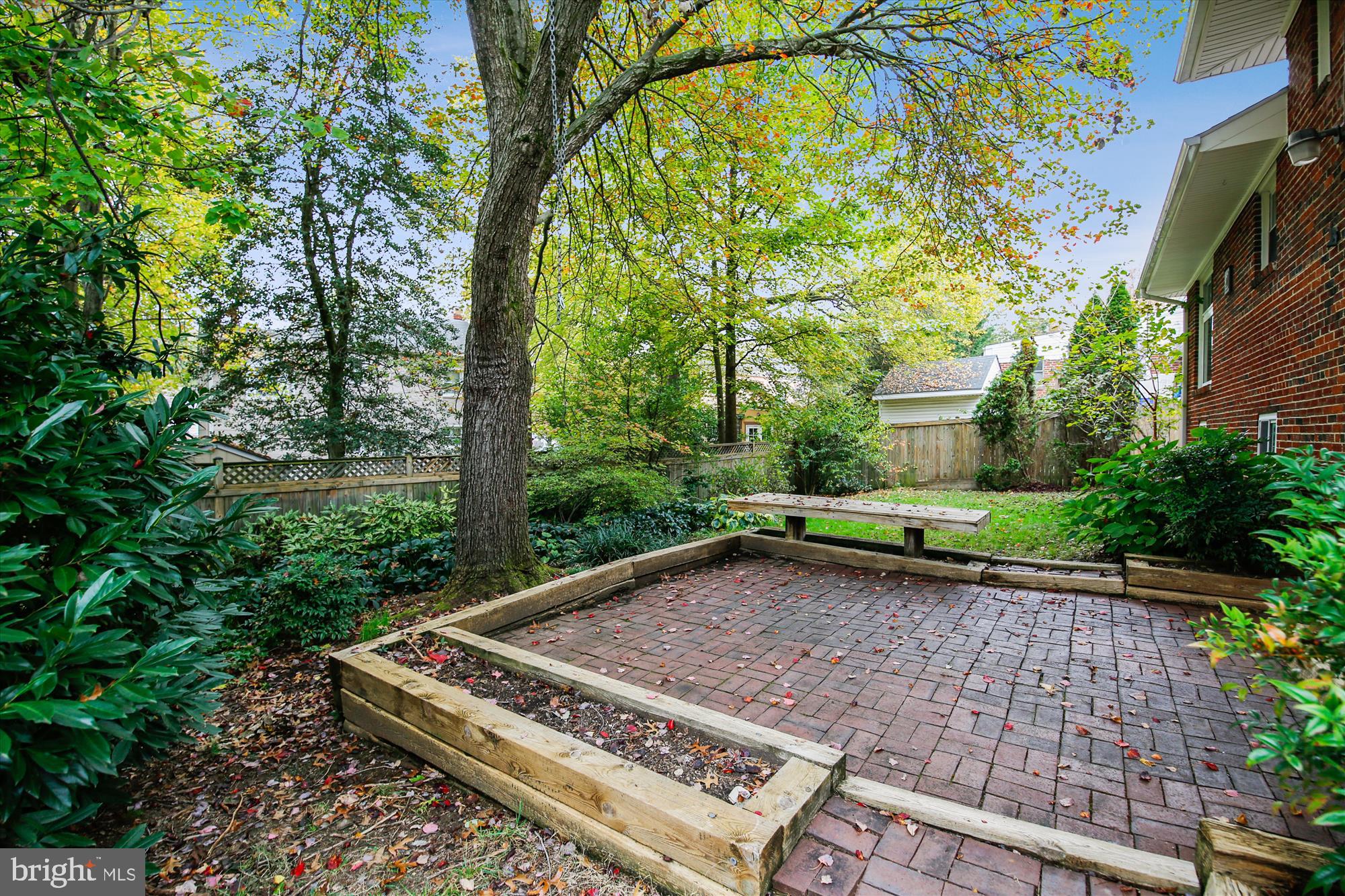 2003 Cascade Road Silver Spring, MD 20902 - Photo 26 of 30 Patio