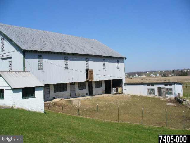 280 Roths Church Road Spring Grove, PA 17362 - Photo 4 of 7