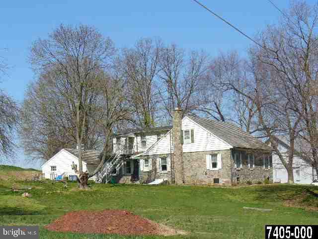 280 Roths Church Road Spring Grove, PA 17362 - Photo 6 of 7