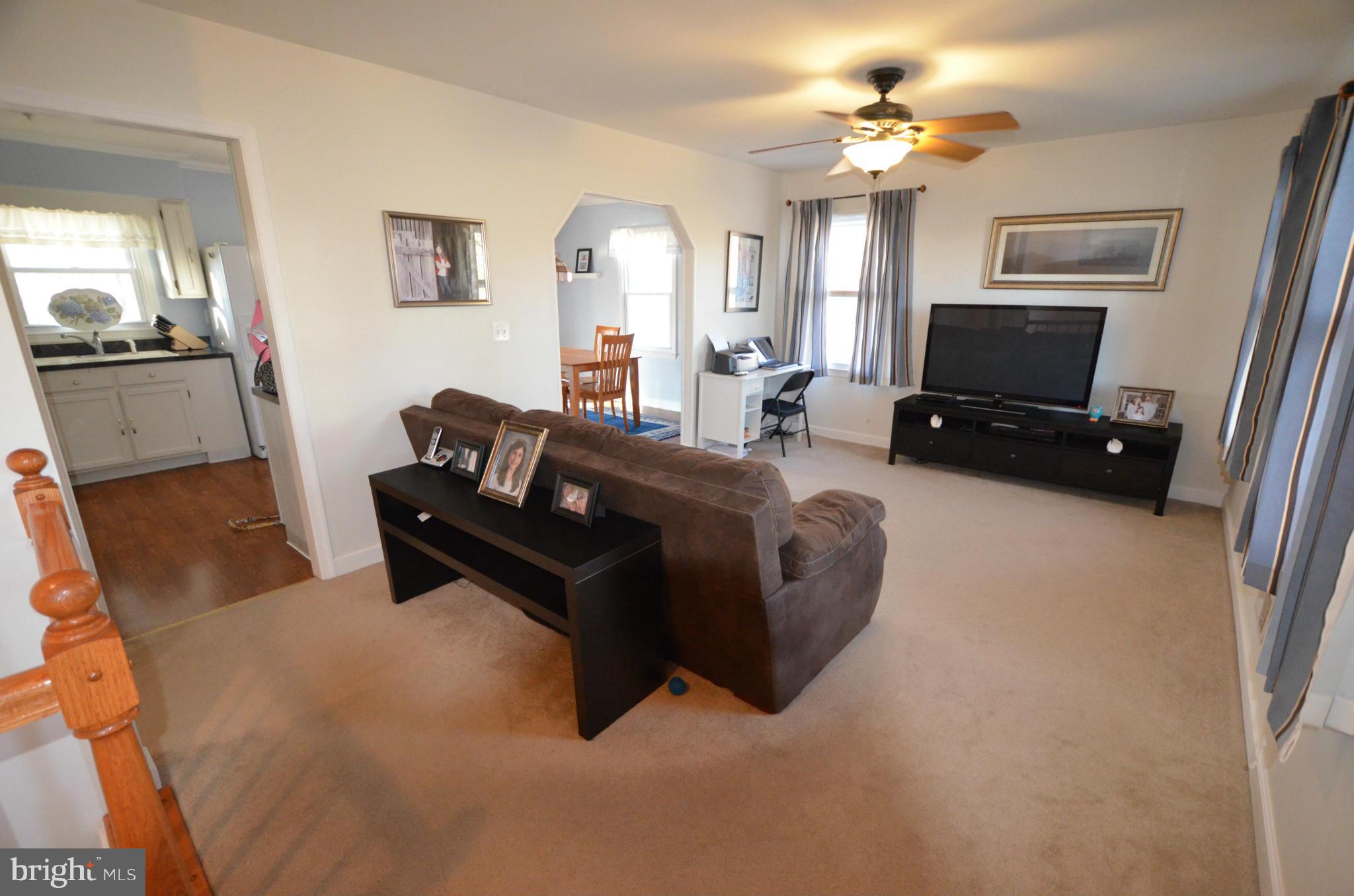 7024 Prout Road Friendship, MD 20758 - Photo 6 of 30 Living Room