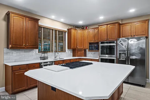 $1,250,000 | 1302 Bluegrass Way, Gambrills, MD 21054