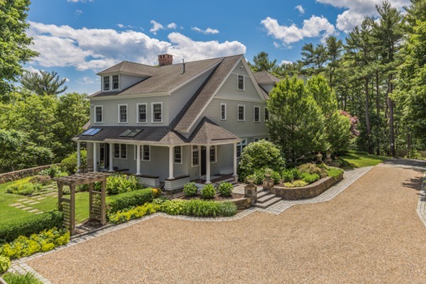 66 Bridge Street Manchester, MA 01944 - Photo 3 of 30 Gallery Image 3