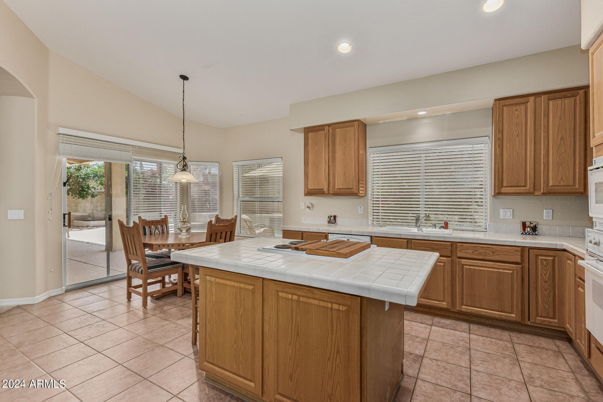 3153 East Desert Willow Road Phoenix, AZ 85048 - Photo 14 of 38 19 - Desert Willow