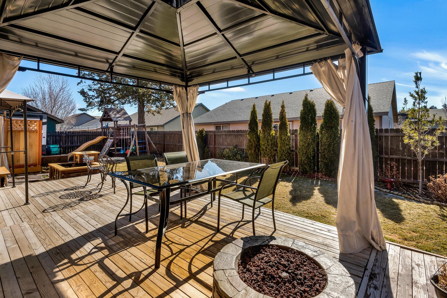 20592 Dylan Loop Bend, OR 97702 - Photo 22 of 24 Backyard