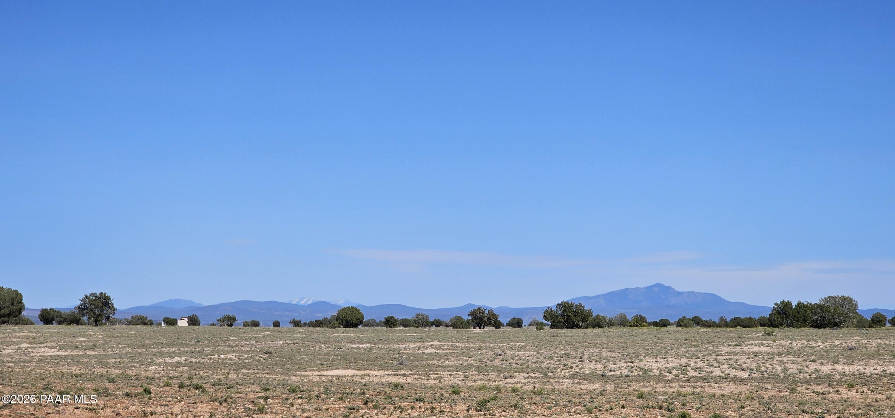 Lot 252-nw Falcon Flight Road Ash Fork, AZ 86320 - Photo 2 of 4 a view of city and ocean