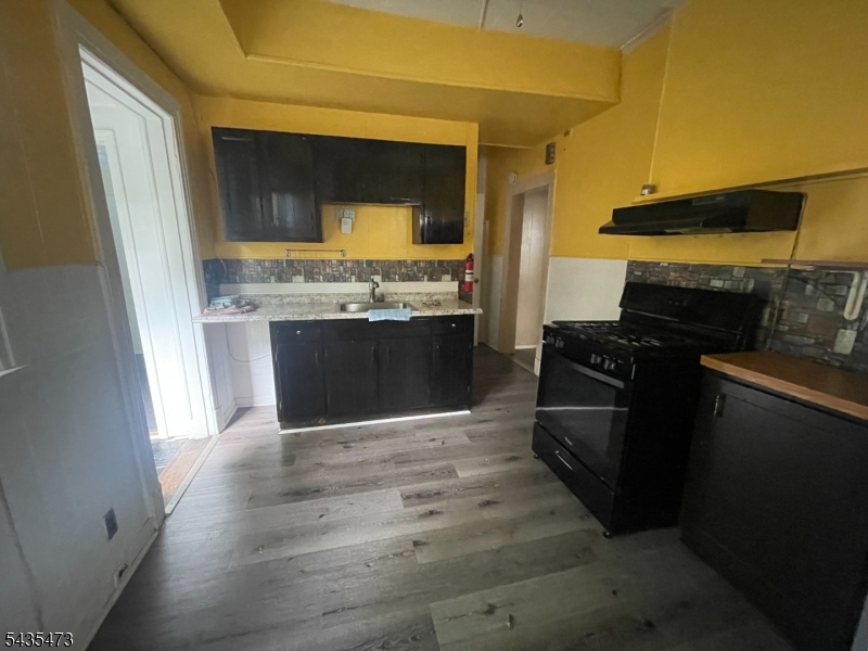 12 Rutgers Place, Unit 1 Passaic, NJ 07055 - Photo 8 of 17