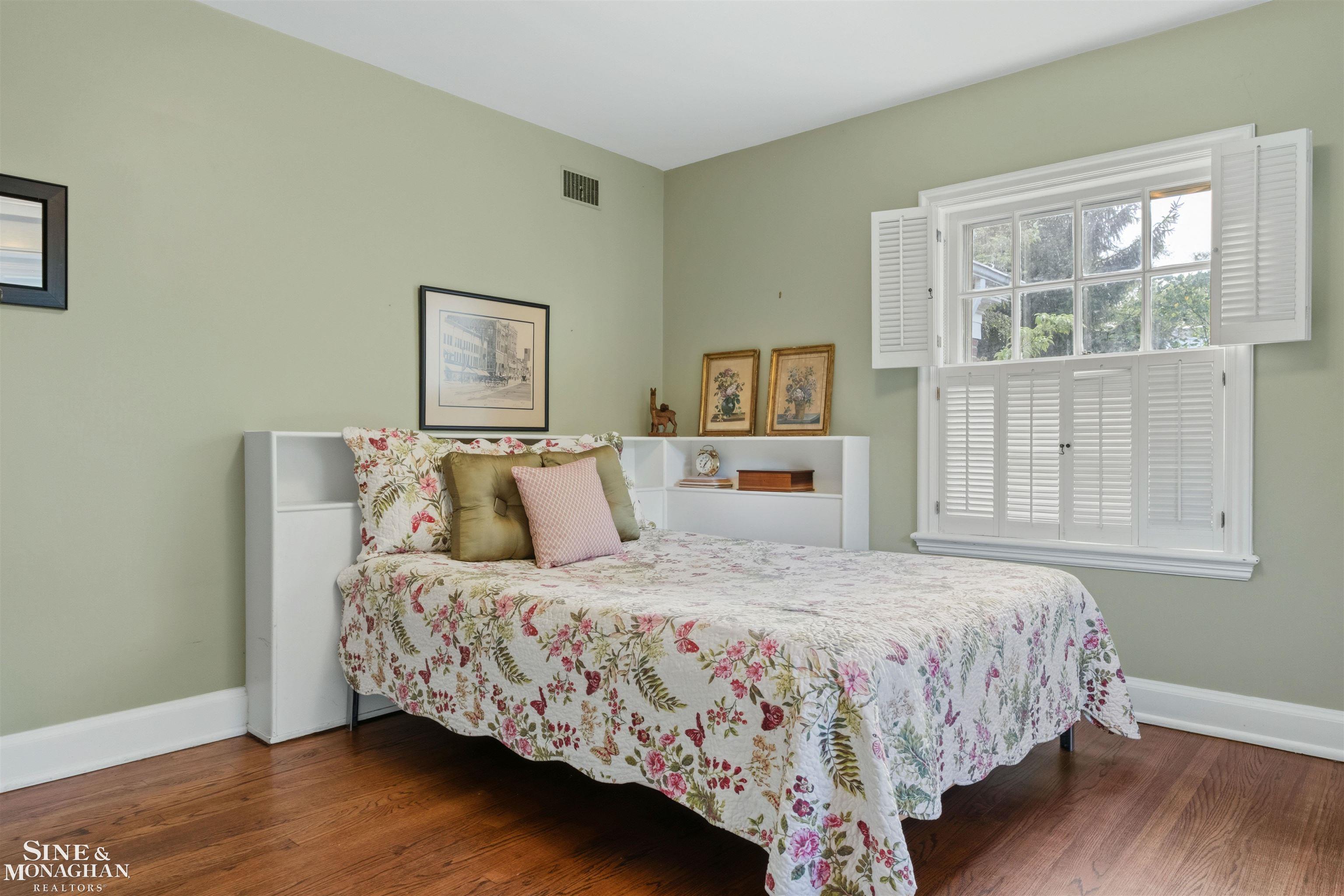 124 Merriweather Road Grosse Pointe Farms, MI 48236 - Photo 48 of 77 Gallery Image 48