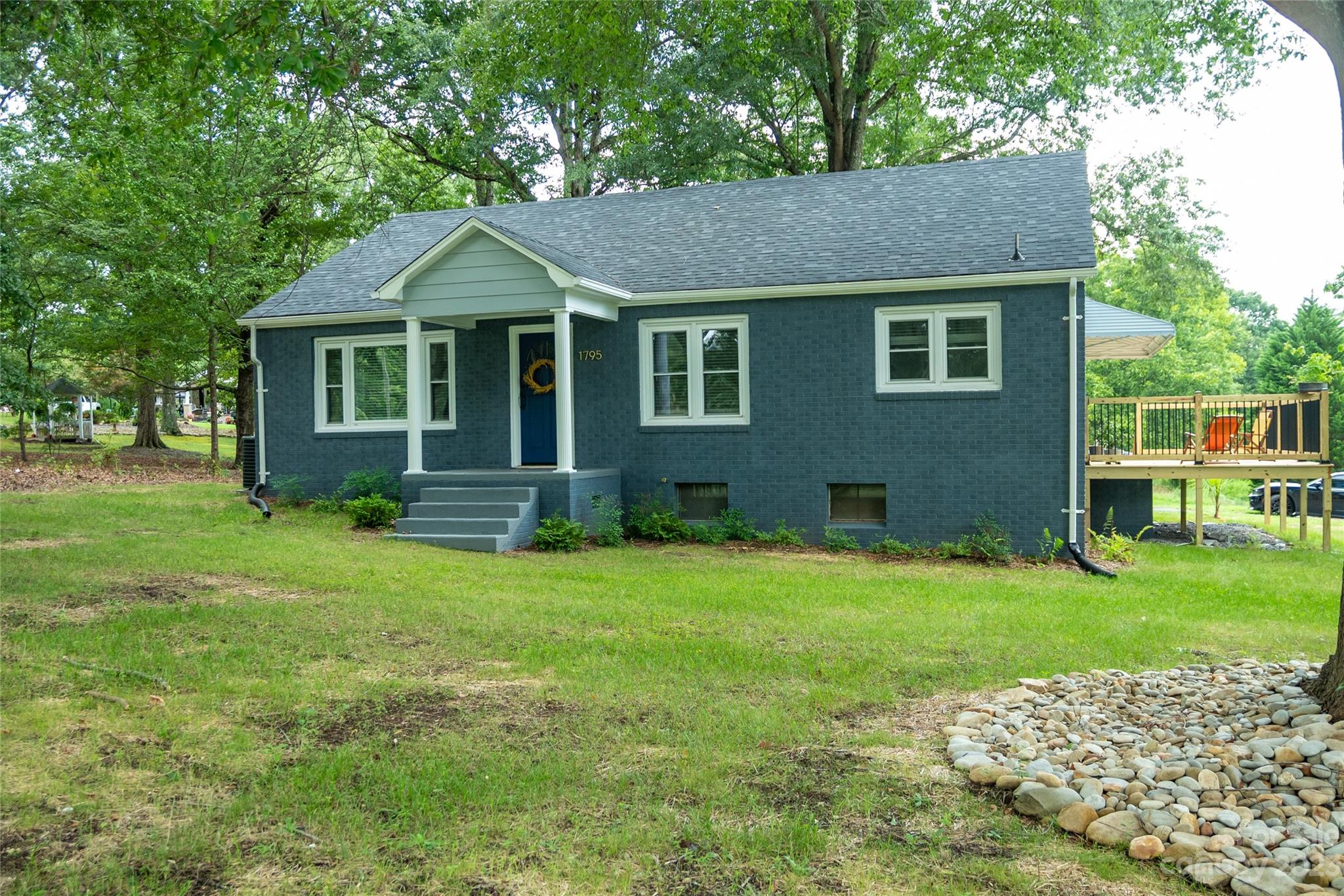 1795 Drexel Road Valdese, NC 28690 - Photo 2 of 31 Gallery Image 2