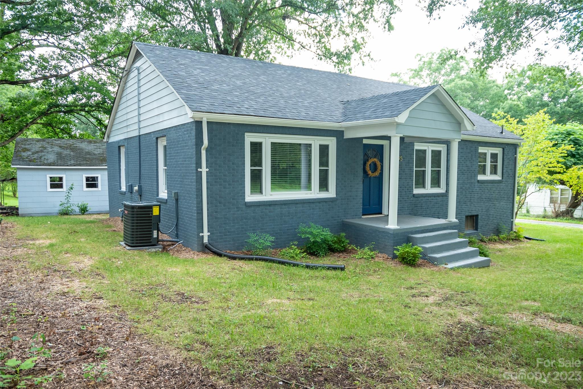 1795 Drexel Road Valdese, NC 28690 - Photo 3 of 31 Gallery Image 3