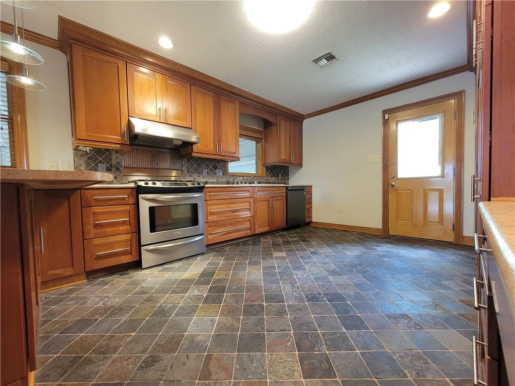 2202 Fazzio Road Chalmette, LA 70043 - Photo 6 of 10