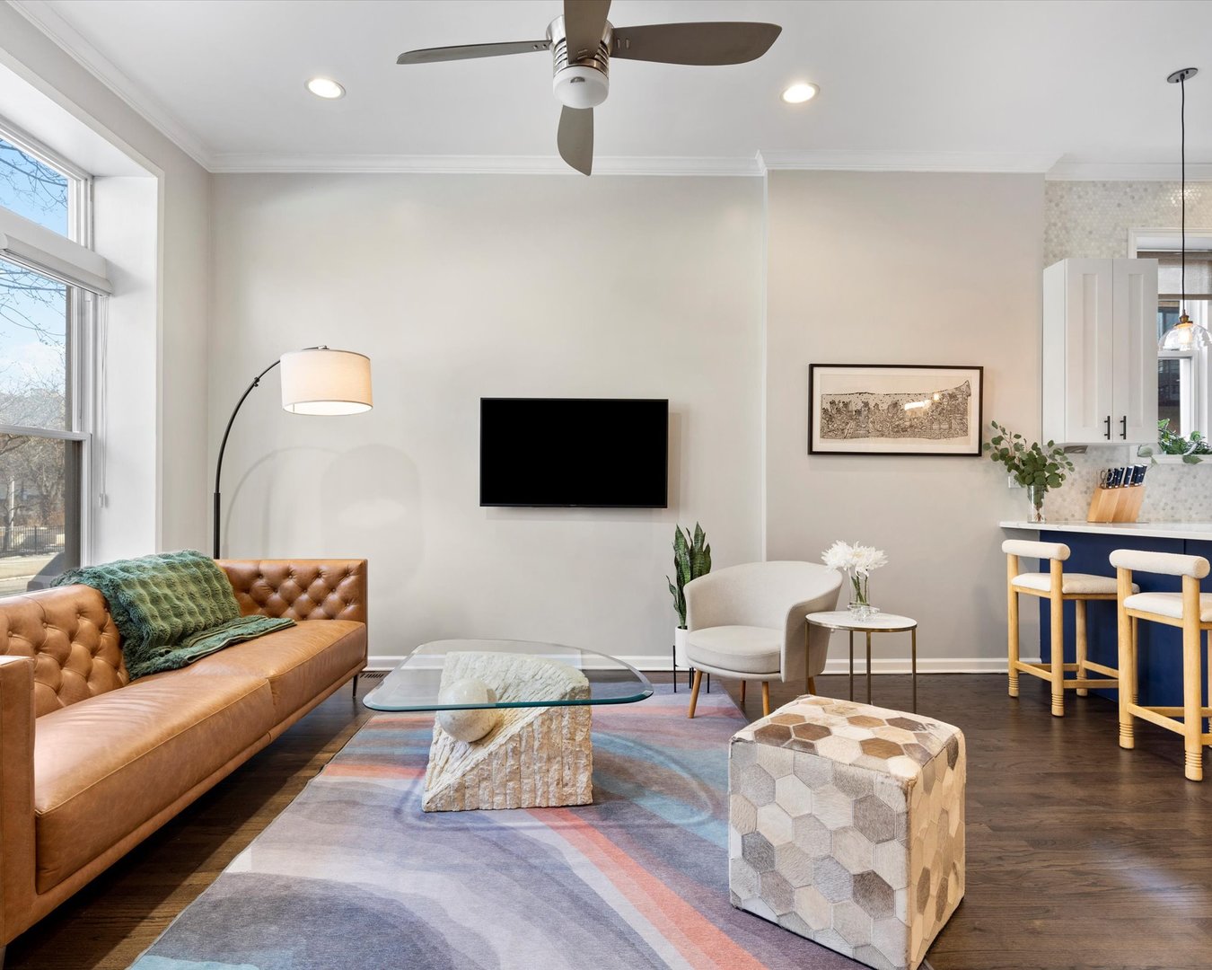 514 North Armour Street, Unit 1F Chicago, IL 60642 - Photo 5 of 18 a living room with furniture and wooden floor