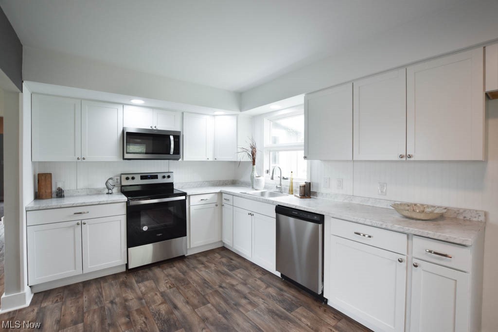 1747 Faye Road Akron, OH 44306 - Photo 17 of 27 Kitchen