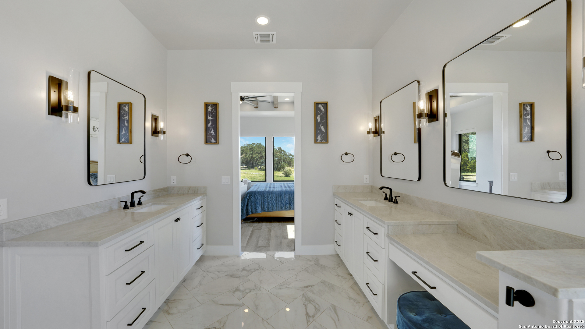 2116 Senora Ridge Canyon Lake, TX 78133 - Photo 20 of 43