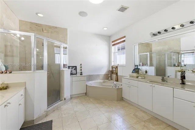 $1,100,000 | 15184 Southwest 20th Street, Miami, FL 33185