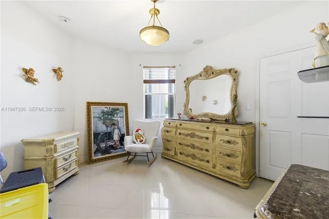 $1,100,000 | 15184 Southwest 20th Street, Miami, FL 33185