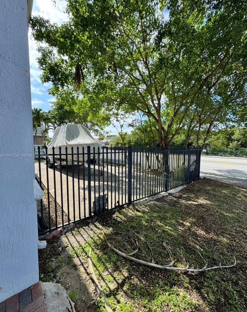 15184 Southwest 20th Street Miami, FL 33185 - Photo 3 of 3