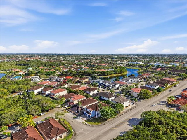 $1,100,000 | 15184 Southwest 20th Street, Miami, FL 33185