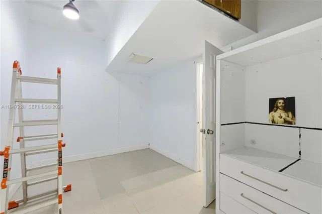 $1,100,000 | 15184 Southwest 20th Street, Miami, FL 33185