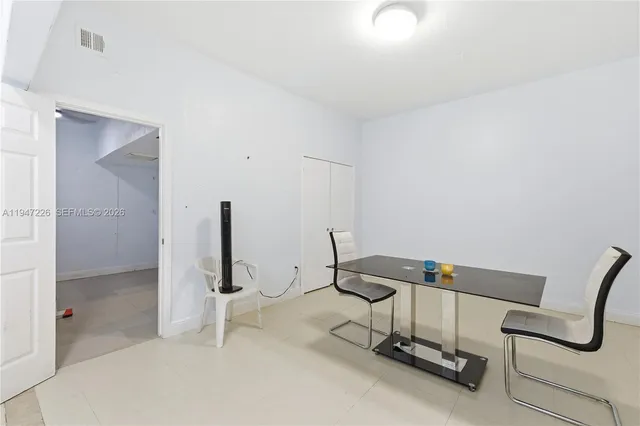 $1,100,000 | 15184 Southwest 20th Street, Miami, FL 33185