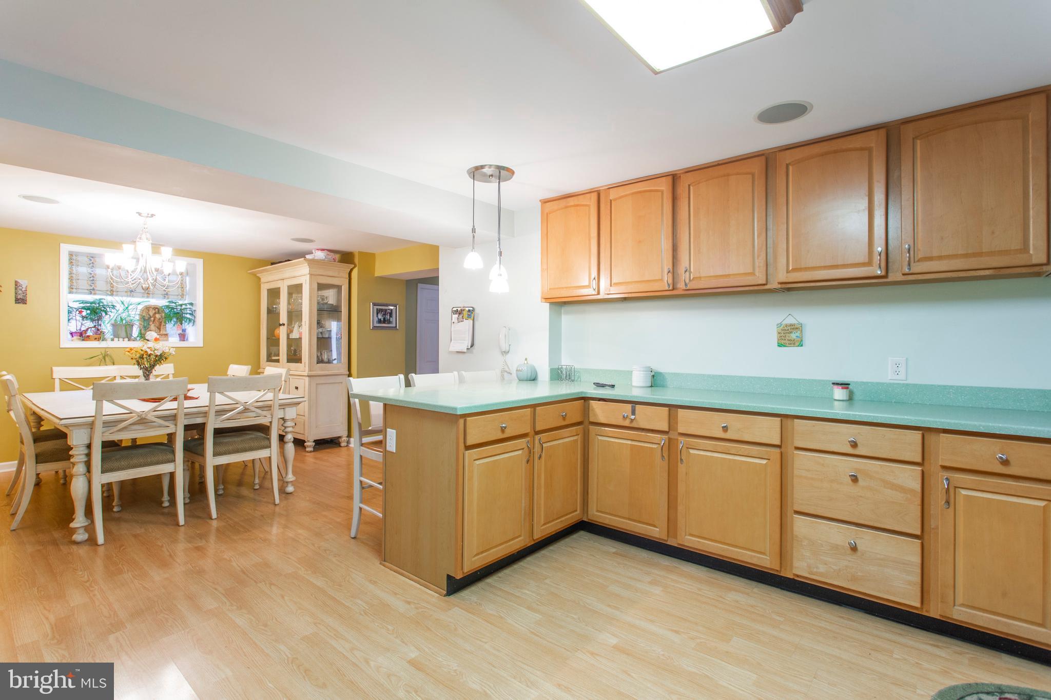 809 Inverness Lane Philadelphia, PA 19128 - Photo 14 of 43 Kitchen 2